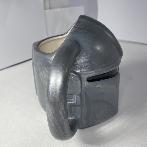 Bioworld Mandolorian Silver & Black Coffee Mug Kitchen Ware Disney Fan The Force - Picture 2 of 9